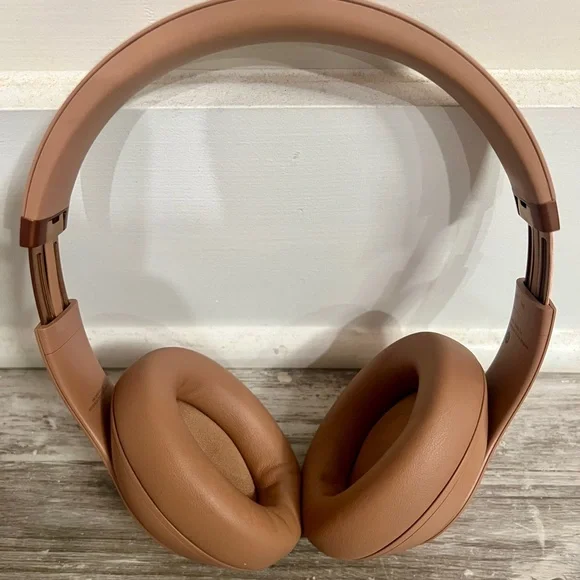 Beats Studio Pro x Kim Kardashian Wireless Noise Cancelling Headphones - Dune